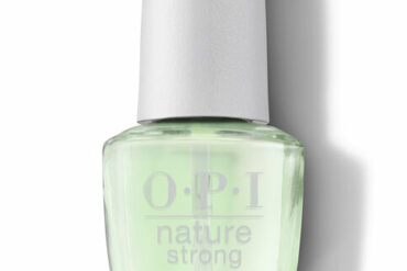 OPI NATURE STRONG - Base Coat